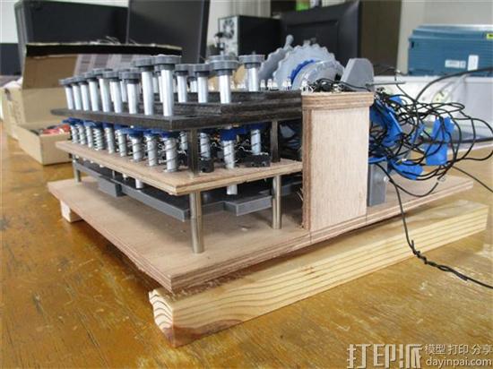 1477900921884989.jpg university-of-rennes-students-well-on-their-way-to-3d-printing-a-functional-code-breaking-enigma-machine-02.jpg