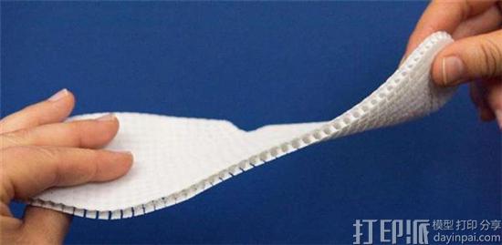 fraunhofer-researchers-developing-3d-printed-bespoke-insoles-diabetes-patients-2.jpg