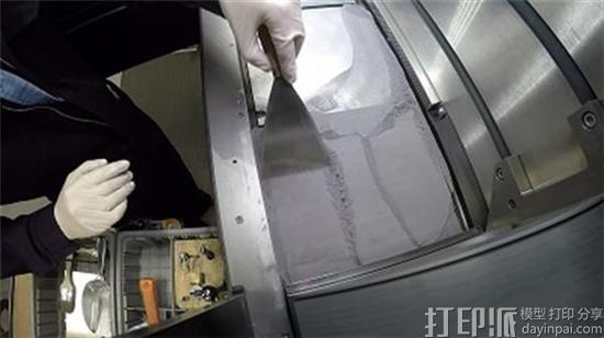 3D打印金属粉末有什么危害性？操作金属3D打印机该注意些什么？.jpg