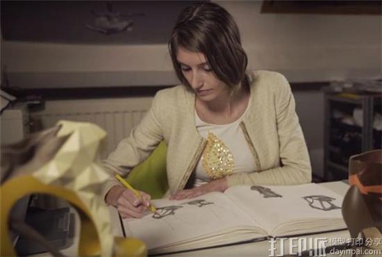 katrien-herdewyn-combines-3d-printing-traditional-craftmanship-make-stunning-shoes-3.jpg