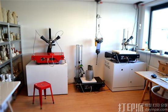 vormvrijs-new-lutum-3-ceramic-3d-printer-promises-dual-material-printing-all-environments-4.jpg