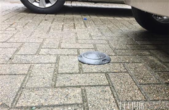 PARKEAGLE公司开发出能显示附近免费停车位的3D打印智能传感器.jpg