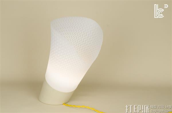 biens-communs-creates-striking-3d-printed-homeware-using-extra-wide-printer-nozzles-7.jpg