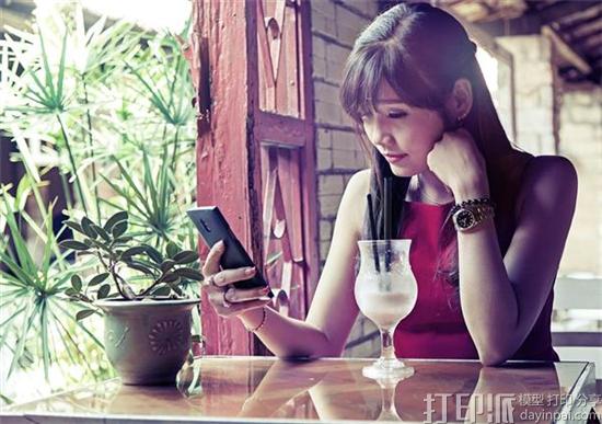 WiFi-hack-scans-fingers-phone-reveals-passwords-4.jpg