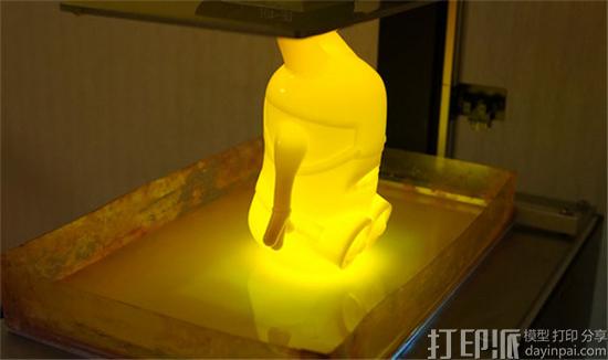 把液体变成固体模型的3D打印技术是什么？用的什么原理？.jpg