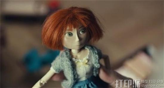 new-mcdonalds-christmas-ad-features-a-3d-printed-doll-named-juliette-4.jpg