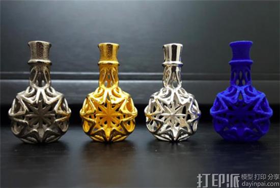3D设计师用3D打印魔法药水吊坠为癌症朋友筹集治疗资金.jpg