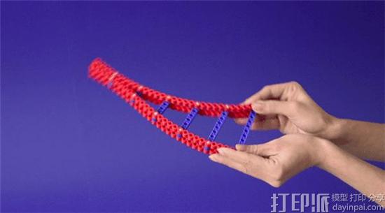 3d-printing-brings-stretchable-bendable-twistable-bionictoys-to-life-3.jpg