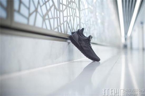 阿迪达斯Adidas发售新的限量版3D打印跑鞋 售价333美元