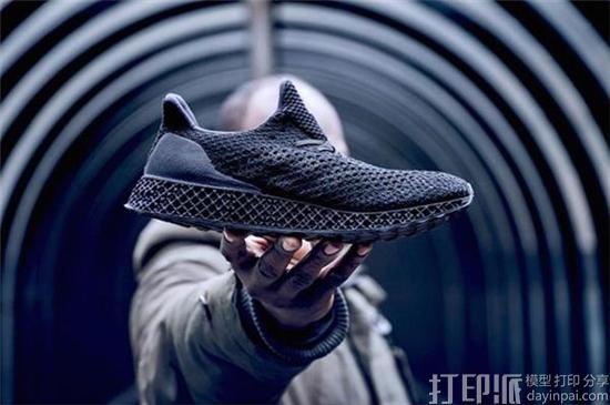 阿迪达斯Adidas发售新的限量版3D打印跑鞋 售价333美元