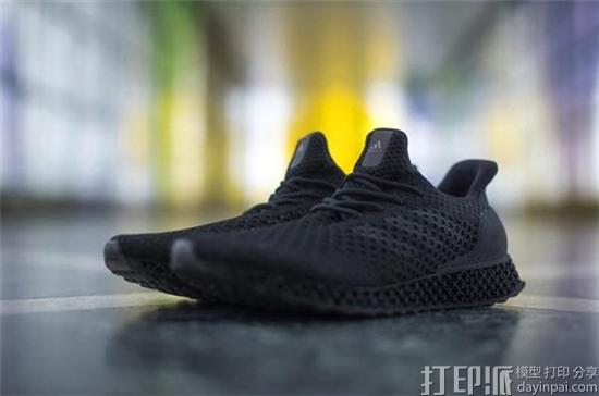 阿迪达斯Adidas发售新的限量版3D打印跑鞋 售价333美元