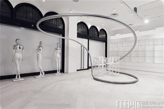 Loopcreative为新旗舰店3D打印出超炫酷的异形衣架