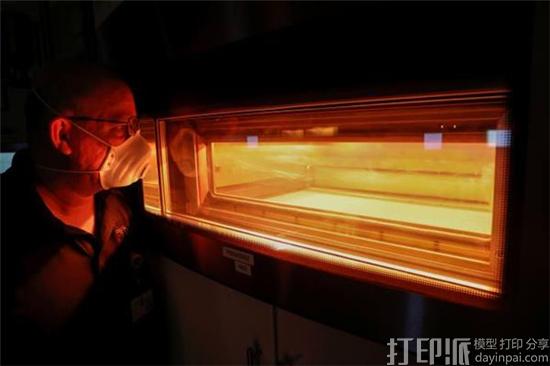 Oxford为波音公司的Starliner提供600个3D打印零件.jpg