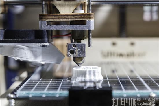 有哪些方法能尽量减小3D打印模型的表面纹路？