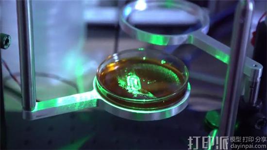 Daqri开发出可用全息图一次性固化对象的新型DLP 3D打印机