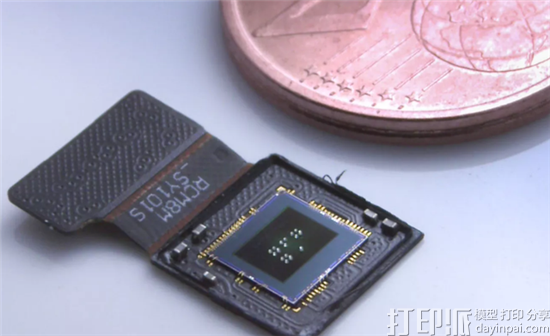 德国斯图加特大学研发出能模拟人眼视网膜中心凹动作的3D打印镜头 德国斯图加特大学研发出能模拟人眼视网膜中心凹动作的3D打印镜头