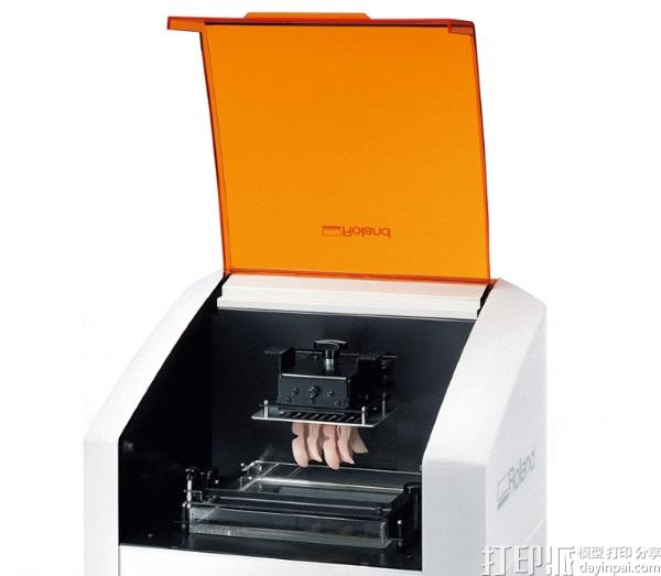 Roland DG发布其首款牙科3D打印机DWP-80S 售价15995美元