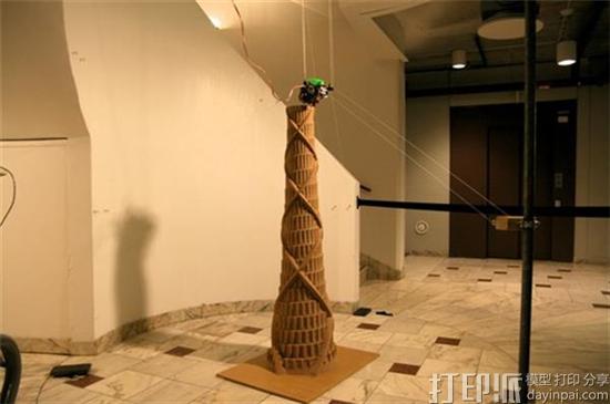 创客开发出以房间作框架的3D打印机Hangprinter