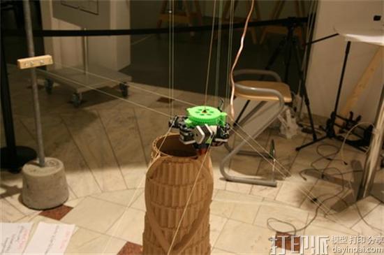 创客开发出以房间作框架的3D打印机Hangprinter