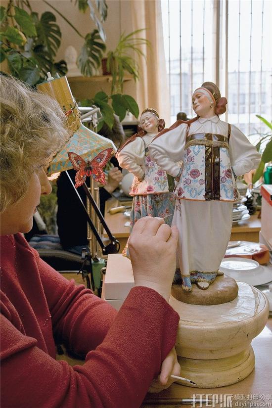 俄罗斯博物馆用3D扫描和3D打印复制《俄罗斯人民》系列陶瓷雕像 俄罗斯博物馆用3D扫描和3D打印复制《俄罗斯人民》系列陶瓷雕像