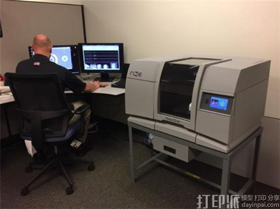 Boston Engineering公司在办公室用Rize One 3D打印机制造原型