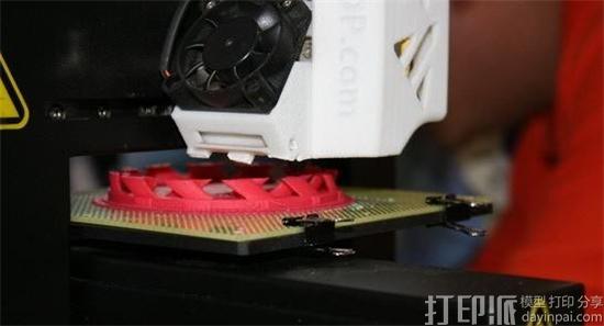 3D打印机是什么材料都能通用的吗？