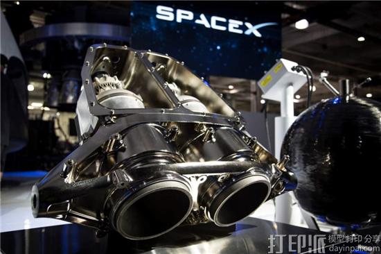 首次月球商业载人飞行将于2018年执行 飞创上安装有3D打印部件.jpg 首次月球商业载人飞行将于2018年执行 飞创上安装有3D打印部件.jpg