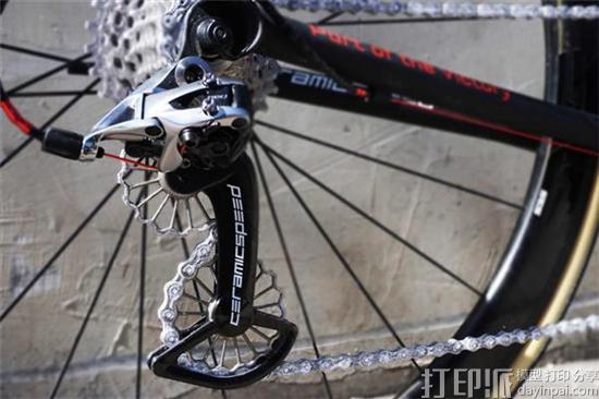 丹麦自行车公司CeramicSpeed推出特大号3D打印钛金属中空导轮 售1700美元 丹麦自行车公司CeramicSpeed推出特大号3D打印钛金属中空导轮 售1700美元