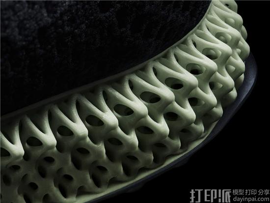 Adidas与Carbon合作推出增强版3D打印鞋Futurecraft 4D Adidas与Carbon合作推出增强版3D打印鞋Futurecraft 4D
