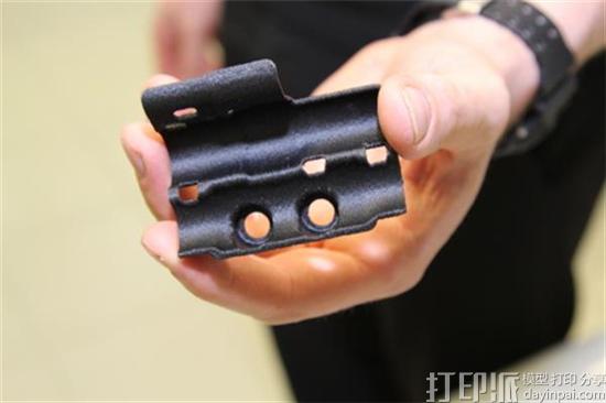 迈凯伦F1车队赛车中加入3D打印部件 试验Stratasys的“停站3D打印机”