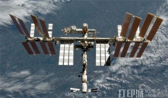 研究人员使用模拟的月球和火星土壤3D打印弹性结构