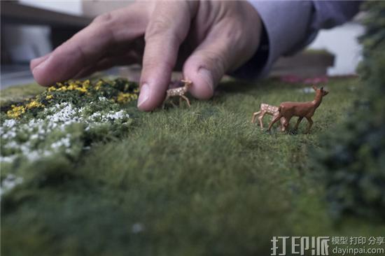 600多位艺术家联合完成3D打印的迷你世界“格列佛之门”