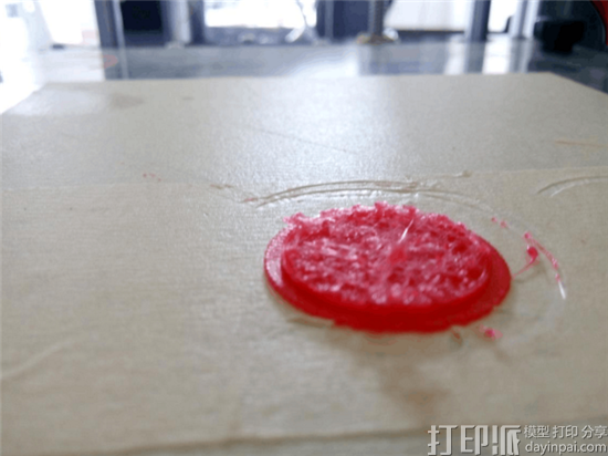 3D打印机打印出来的模型表面严重凹凸不平怎么办？