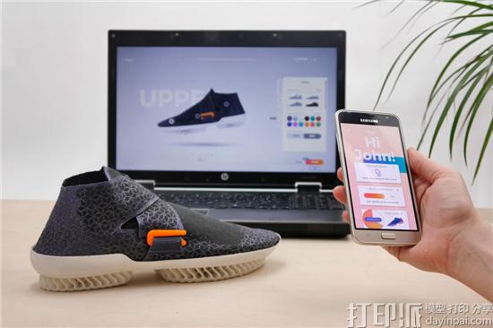 波兰两位大学生推出一系列环保3D打印印花鞋和定制应用程序