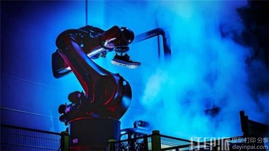 阿迪达斯携西门子改进其新的生产系统SPEEDFACTORY