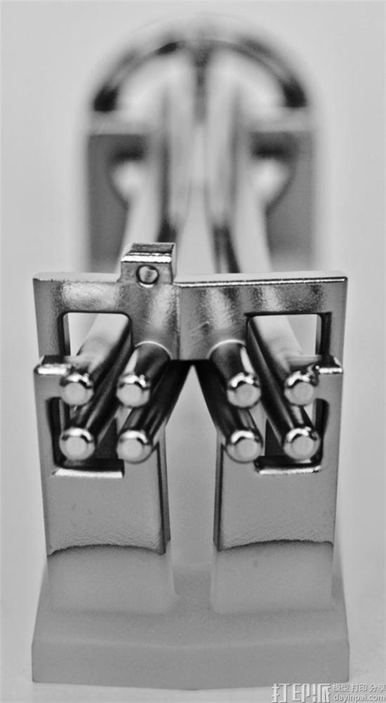 瑞士科学家结合3D打印和电镀开发出创新性的分子分束器