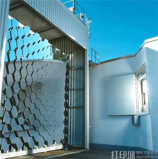 欧洲航天局最新技术：用仿月土壤和太阳能3D打印砖块