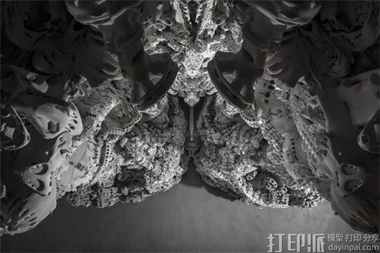 蓬皮杜艺术中心永久收藏耗7吨砂石的“数字怪诞2”3D打印雕塑