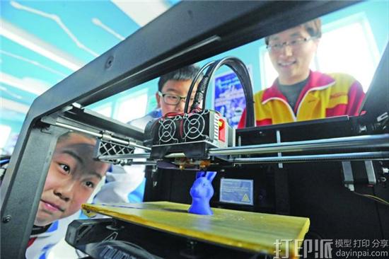 学校采购桌面级3D打印机而不是工业级3D打印机的优缺点有哪些？