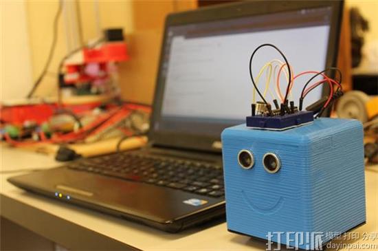 Slant公司推出3D打印机器人LittleBot 专为孩子打造的STEM学习工具