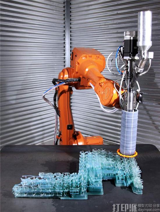 新闻速览：3D打印Voxel椅子和16世纪来复枪 、$60万的教育项目