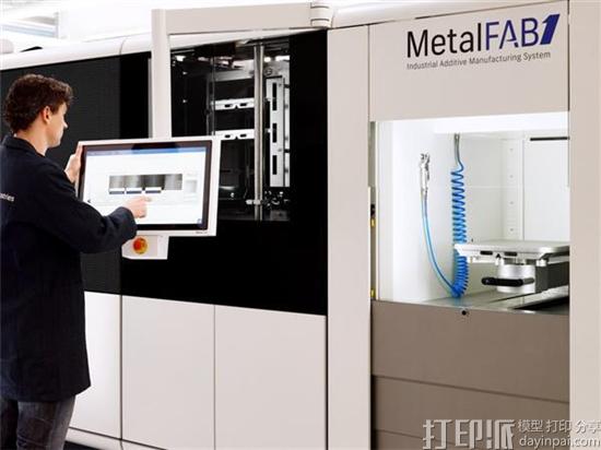 新闻速览：MetalFAB1 3D打印机后续订单、3D打印骨盆假体、3D可视化地图