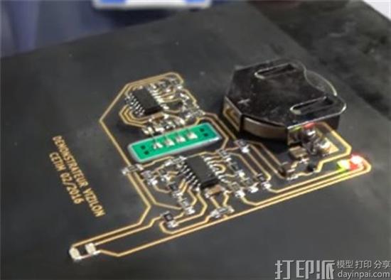 TriDInnov公司开发出新的Eoprom解决方案来3D打印功能性电路板