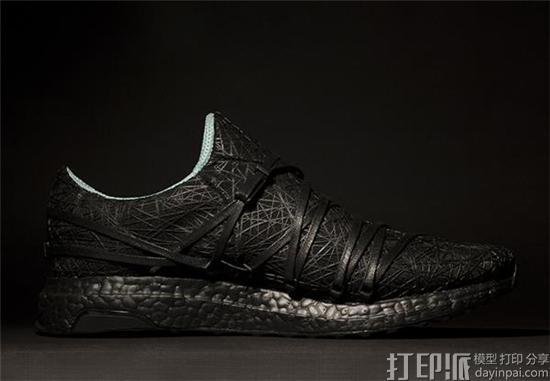 阿迪达斯展示新款3D打印定制跑鞋UltraBOOST Nest 灵感来自鸟巢