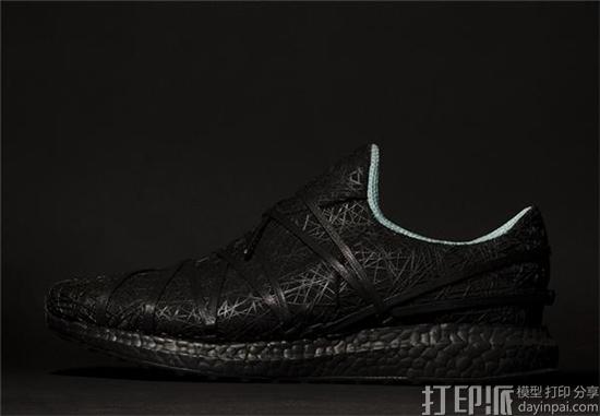 阿迪达斯展示新款3D打印定制跑鞋UltraBOOST Nest 灵感来自鸟巢