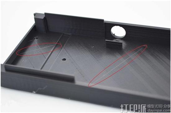 3D打印模型的顶层出现刮痕是什么原因？