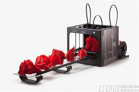 Opencreators推出BS210 3D打印机 可24小时连续自动打印