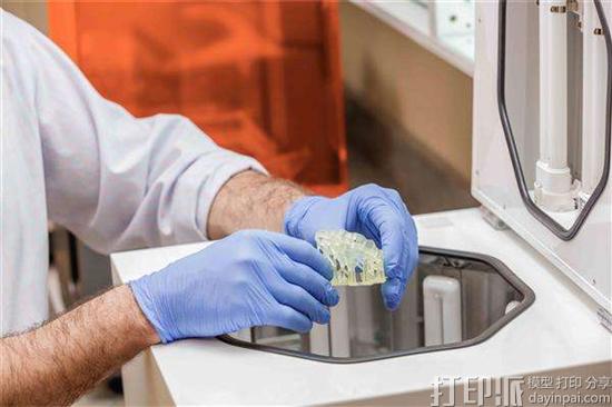 牙科3D打印市场的发展会受到哪些阻碍？