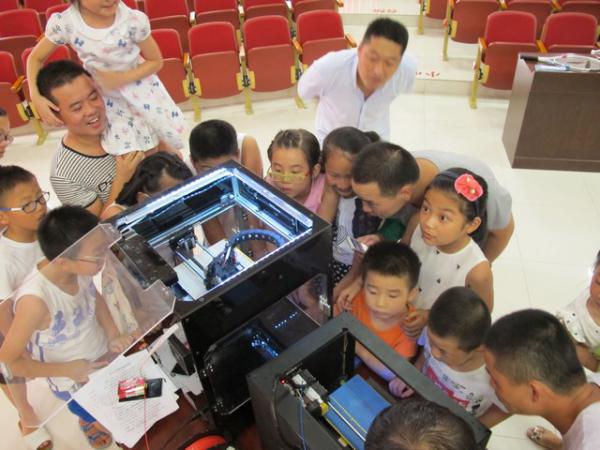 莱芜市第二实验小学“3D打印”进校园助学生体验科技魅力