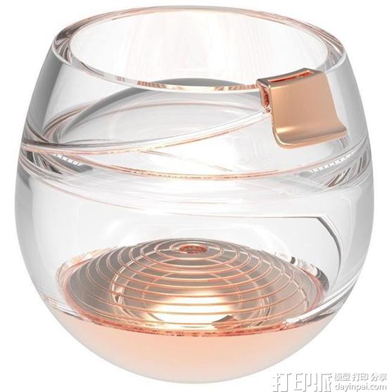 Ballantine推出3D打印酒杯 可在太空微重力环境下饮用威士忌.jpg